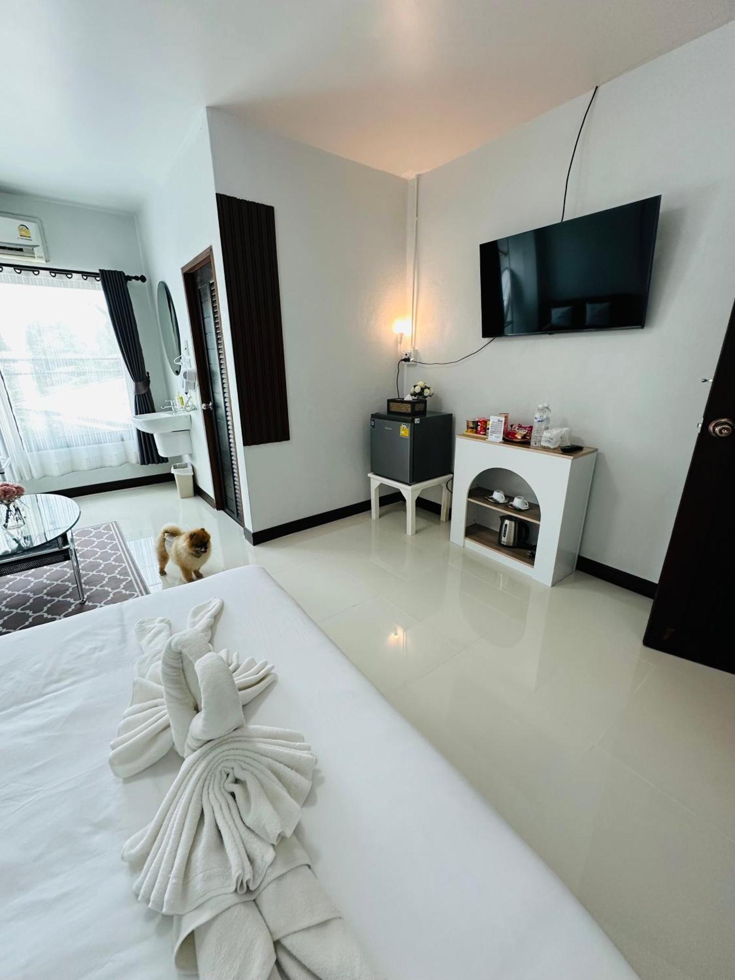 Apartment Service Room202 ใจกลางเมืองใกล้กาดกองต้า Lampang